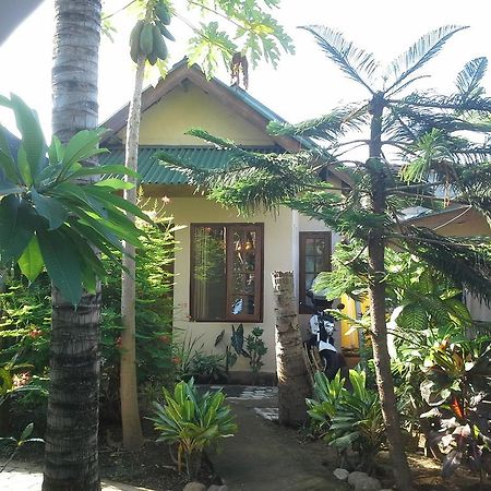 Arnel Bungalows Senggigi Kültér fotó